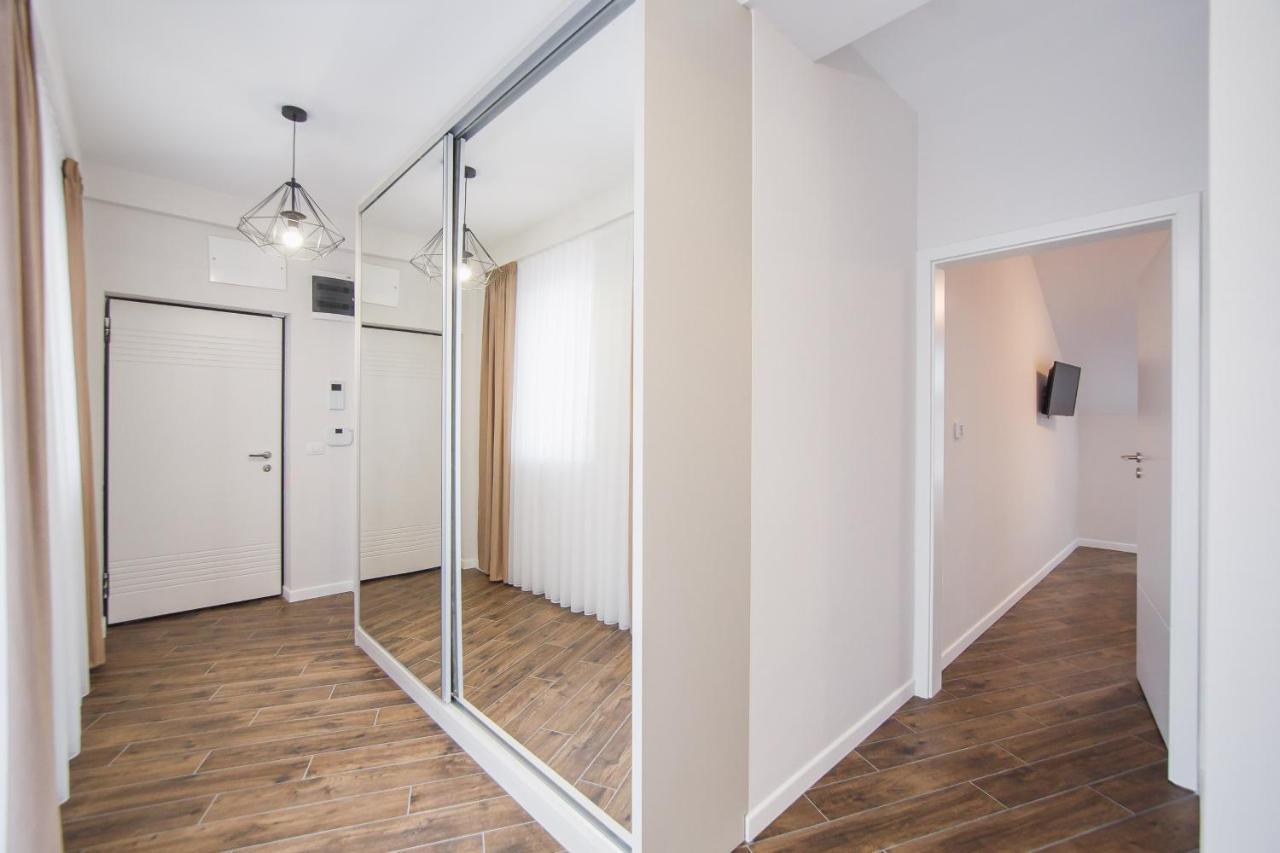 Skylight Loft Near City Center Oradea Eksteriør billede