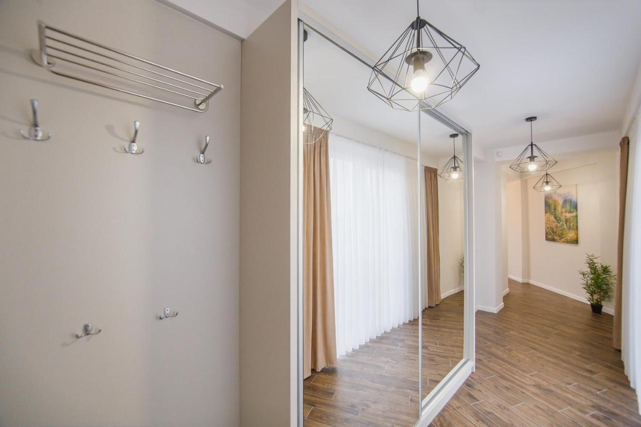 Skylight Loft Near City Center Oradea Eksteriør billede